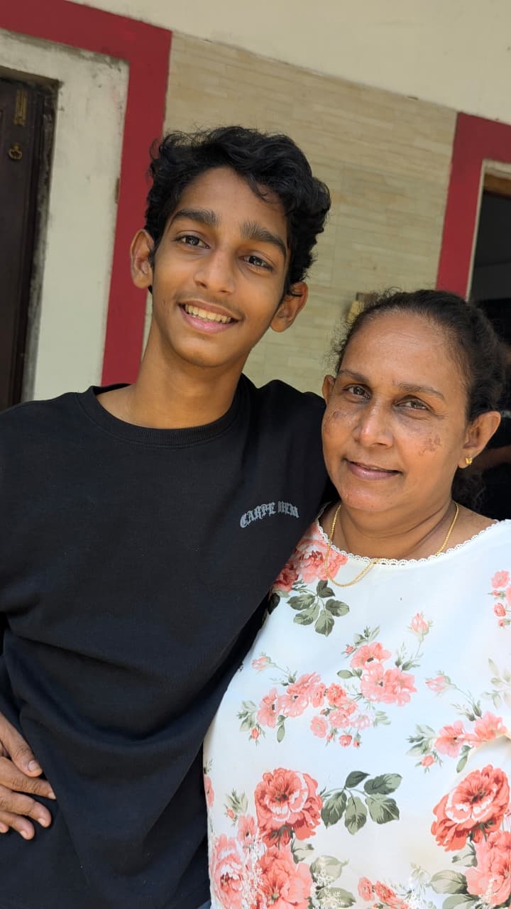 Lakindu Lorensuhewa and Mother